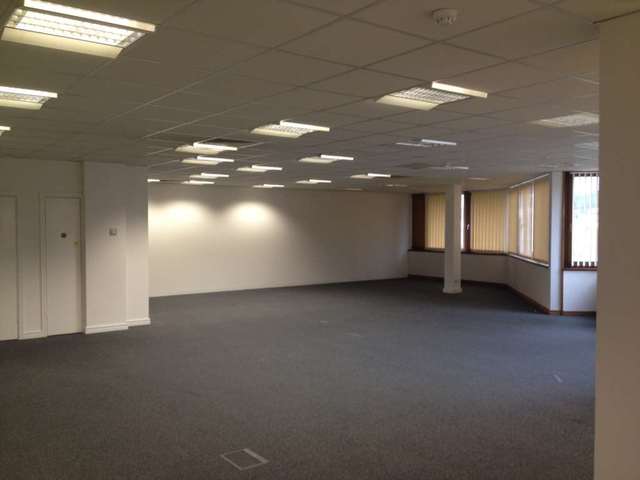  Image of Detached to rent at Desborough Road  High Wycombe, HP11 2QW