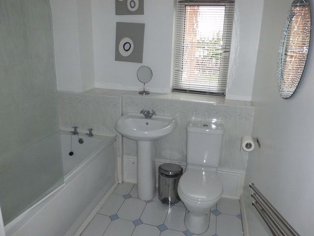  Image of 1 Bedroom Flat to rent at Ferguson Drive  Tipton, DY4 7NS