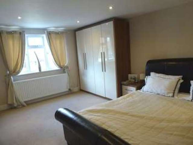  Image of 3 Bedroom Detached for sale at Orchard Close  Fetcham, KT22 9JB