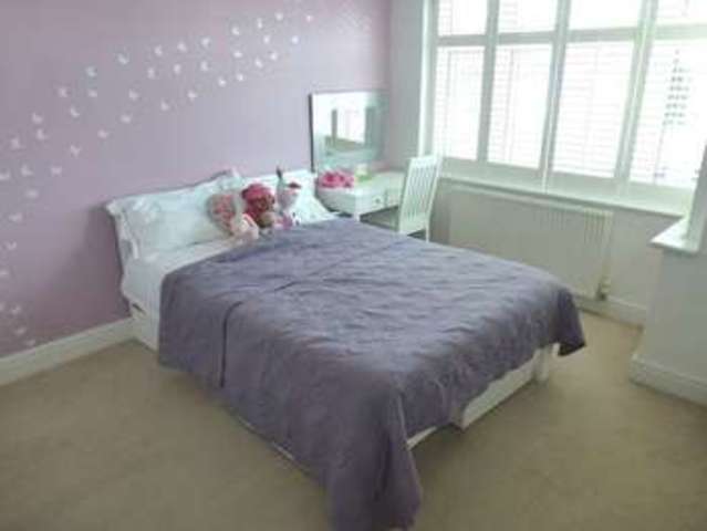  Image of 3 Bedroom Detached for sale at Orchard Close  Fetcham, KT22 9JB