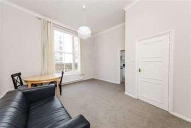  Image of 2 Bedroom Flat to rent at London, W2 5RB