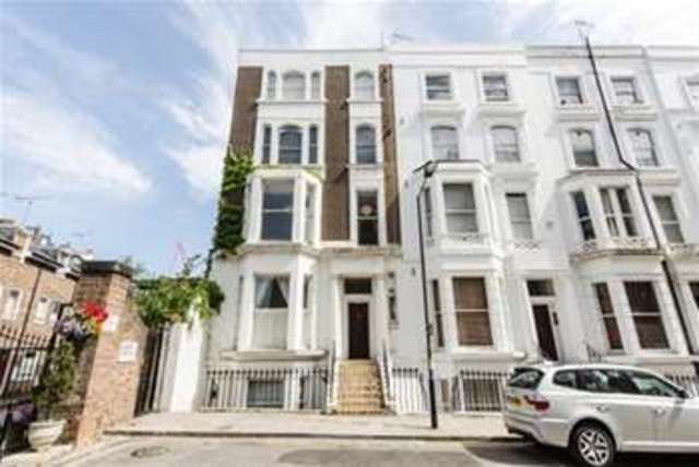  Image of 2 Bedroom Flat to rent at London, W2 5RB