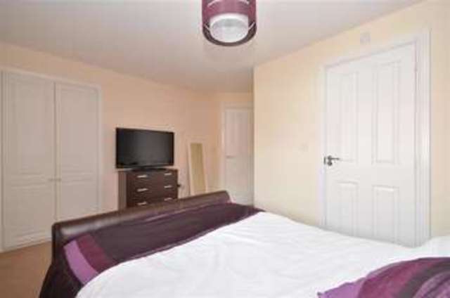  Image of 4 Bedroom Detached for sale at Bognor Regis West Sussex Bognor Regis, PO22 8BP