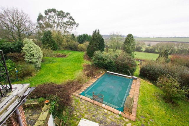  Image of 4 Bedroom Detached for sale at Soberton Southampton Hampshire, SO32 3PN