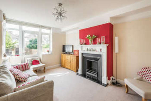  Image of 3 Bedroom Semi-Detached for sale at Kenley Surrey, CR8 5NT