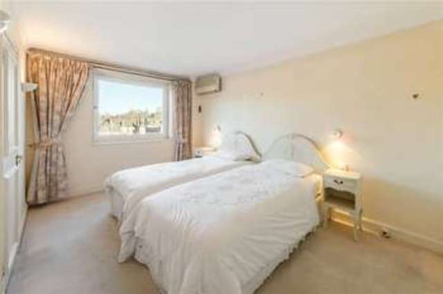  Image of 2 Bedroom Flat for sale at 6 Melbury Road Holland Park Kensington & Chelsea, W14 8LN