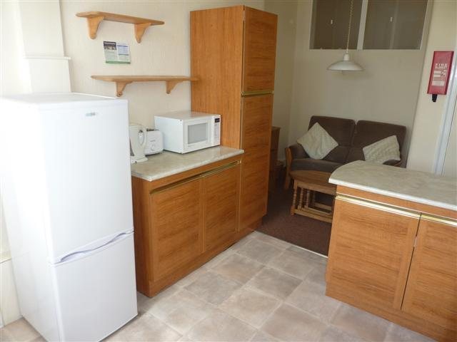  Image of 2 Bedroom Flat to rent at Polwarth Edinburgh Edinburgh, EH11 1JX