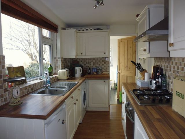  Image of 3 Bedroom Terraced for sale at Mill Road  Lincoln, LN1 3JQ