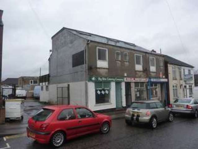  Image of 2 Bedroom Flat to rent at Moat Road  Walsall, WS2 9PJ