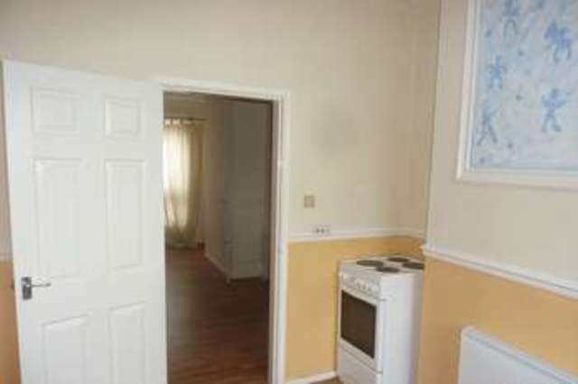  Image of 2 Bedroom Flat to rent at Moat Road  Walsall, WS2 9PJ