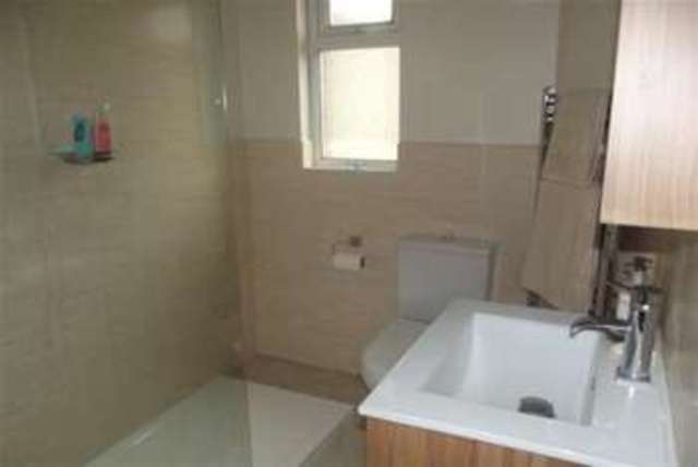  Image of 1 Bedroom Flat to rent at Nottingham, NG2 7PX