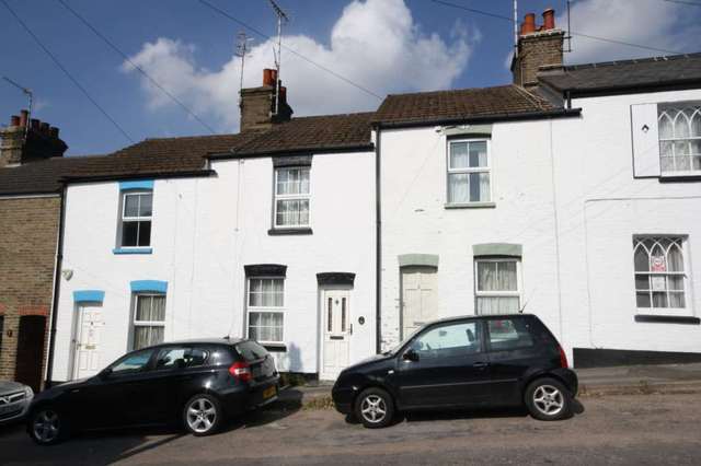  Image of 2 Bedroom Cottage to rent at New Street  Berkhamsted, HP4 2EP