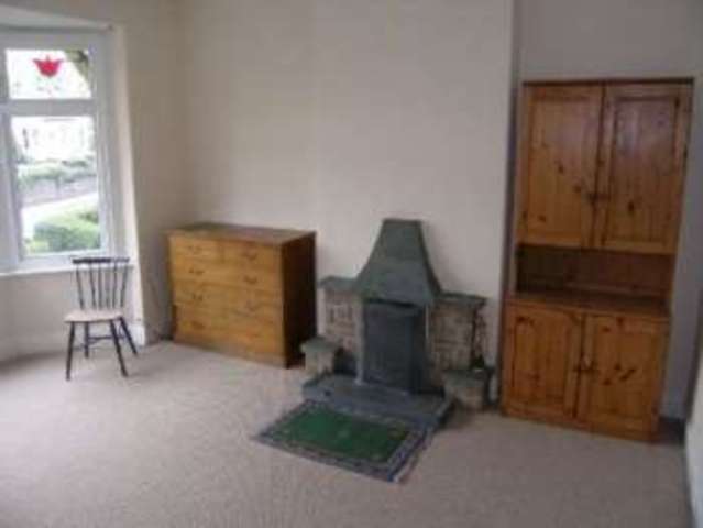  Image of 1 Bedroom Flat to rent at Park Lane Flat 4 MACCLESFIELD, SK11 8AE