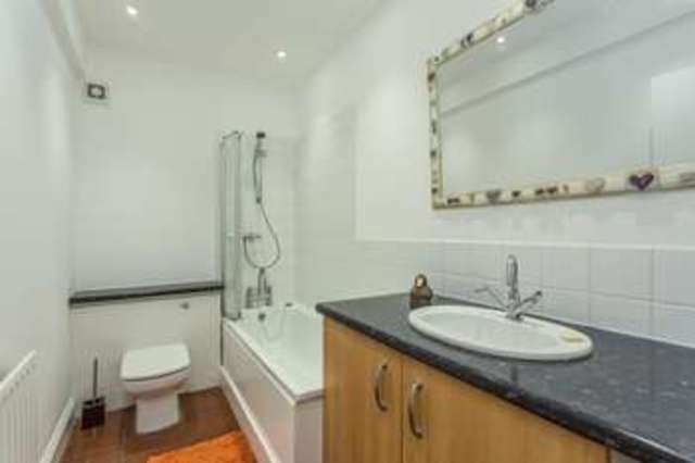  Image of 2 Bedroom Flat for sale at Regency Square  Brighton, BN1 2FF