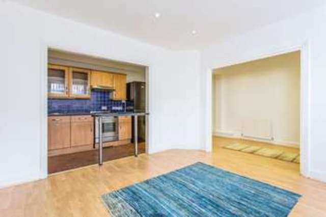  Image of 2 Bedroom Flat for sale at Regency Square  Brighton, BN1 2FF