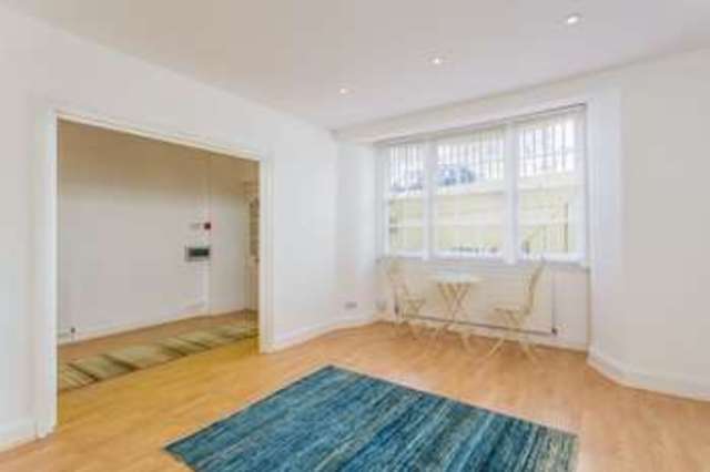  Image of 2 Bedroom Flat for sale at Regency Square  Brighton, BN1 2FF