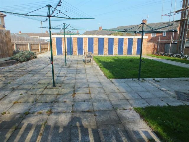  Image of 2 Bedroom Property for sale at Sycamore Grove Trowbridge Trowbridge, BA14 0JB