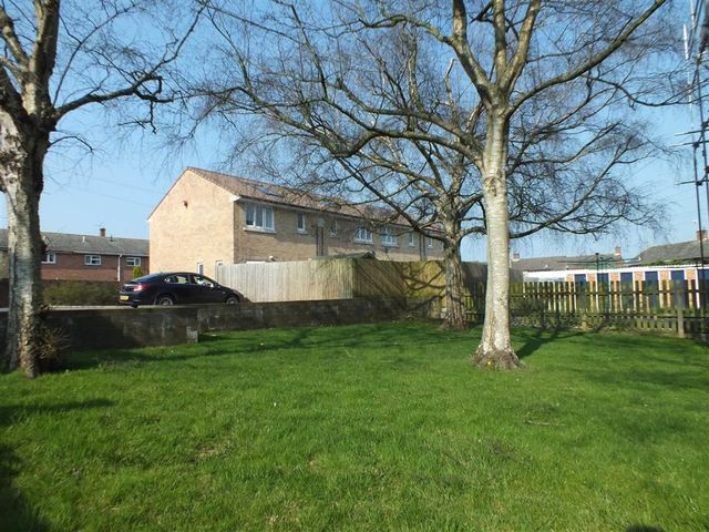  Image of 2 Bedroom Property for sale at Sycamore Grove Trowbridge Trowbridge, BA14 0JB