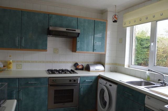  Image of 4 Bedroom Terraced for sale at Thatchers Close  Bristol, BS5 8NJ