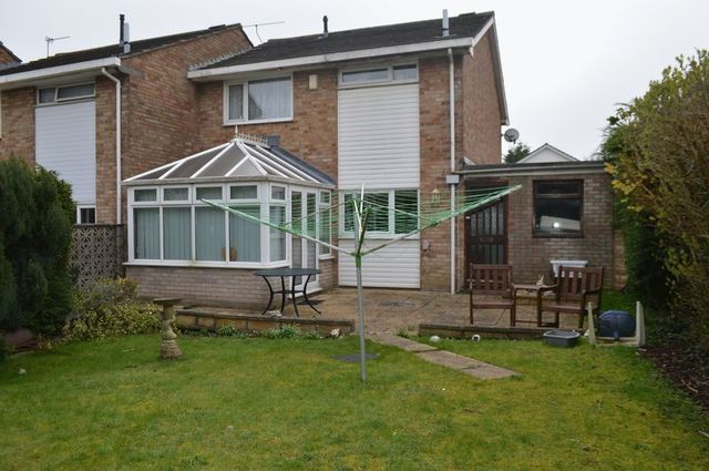  Image of 4 Bedroom Terraced for sale at Thatchers Close  Bristol, BS5 8NJ