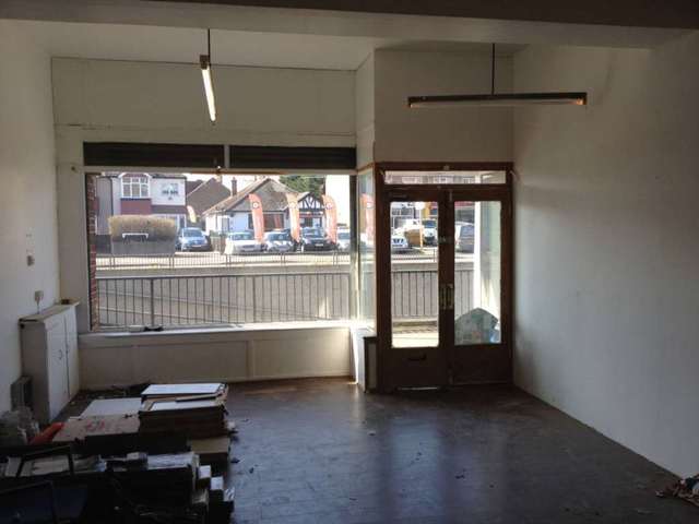  Image of Detached to rent at Uxbridge Road, Hayes End  Hayes, UB4 8JB