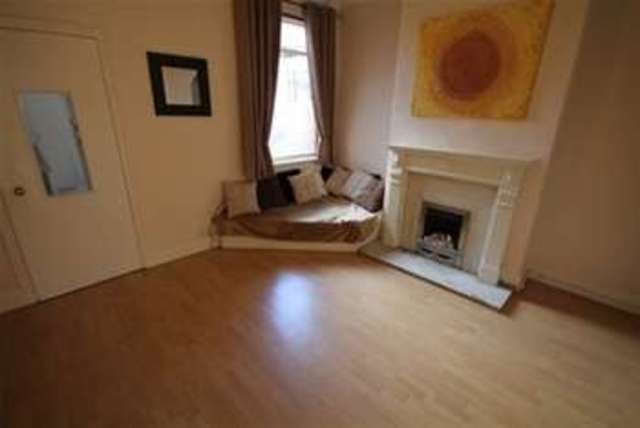  Image of 2 Bedroom Property to rent at Newcastle Under Lyme, ST5 8AQ