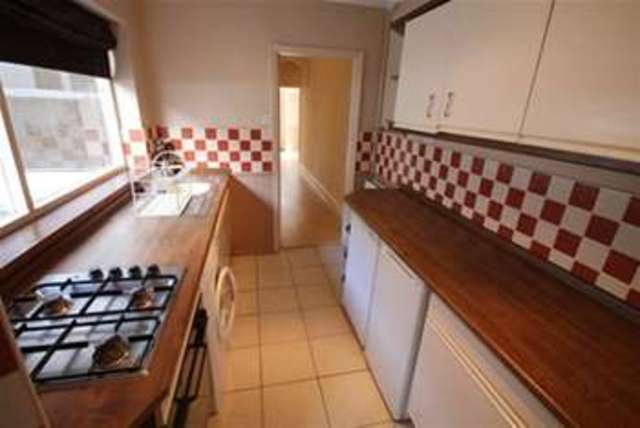  Image of 2 Bedroom Property to rent at Newcastle Under Lyme, ST5 8AQ