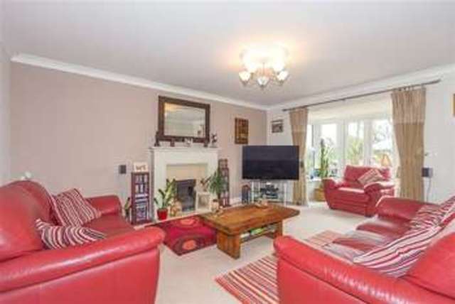  Image of 5 Bedroom Detached for sale at Yeomans Close  Astwood Bank, B96 6ET