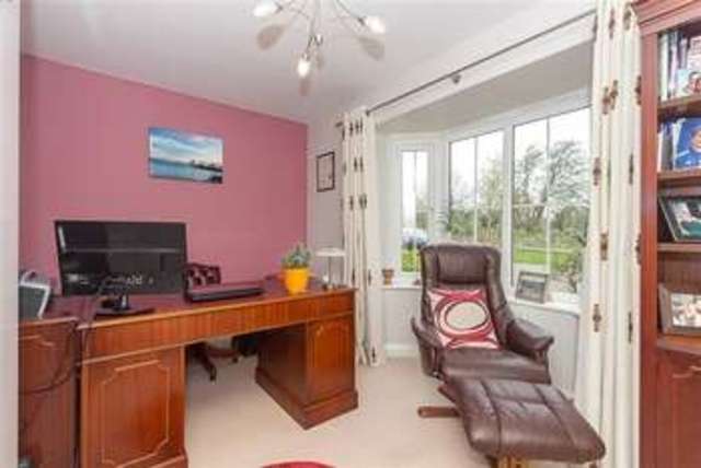  Image of 5 Bedroom Detached for sale at Yeomans Close  Astwood Bank, B96 6ET