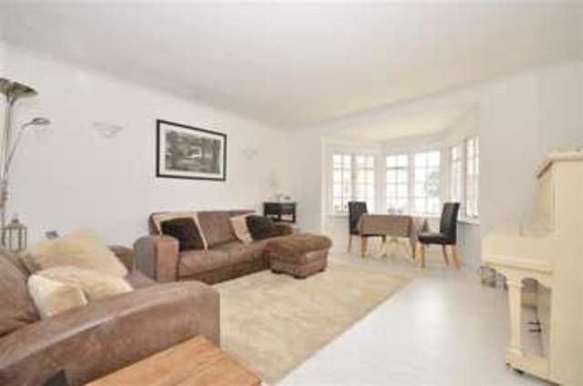  Image of 3 Bedroom Apartment for sale at Crockerhill Chichester Chichester, PO18 0LQ