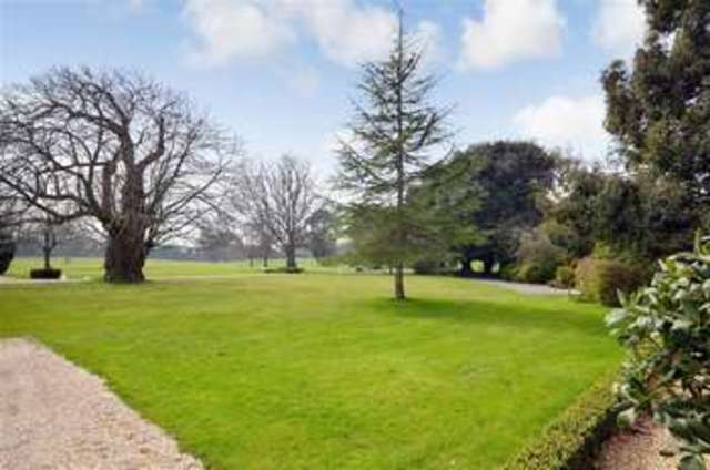  Image of 3 Bedroom Apartment for sale at Crockerhill Chichester Chichester, PO18 0LQ
