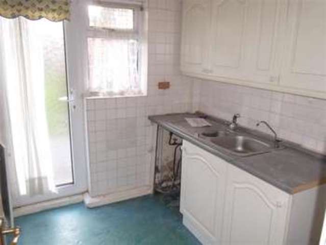  Image of 2 Bedroom Detached for sale at Wickford Essex Wickford, SS11 8NS