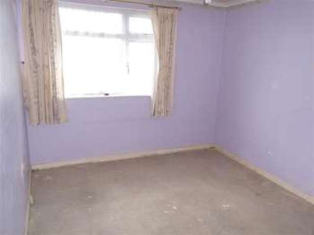  Image of 2 Bedroom Detached for sale at Wickford Essex Wickford, SS11 8NS
