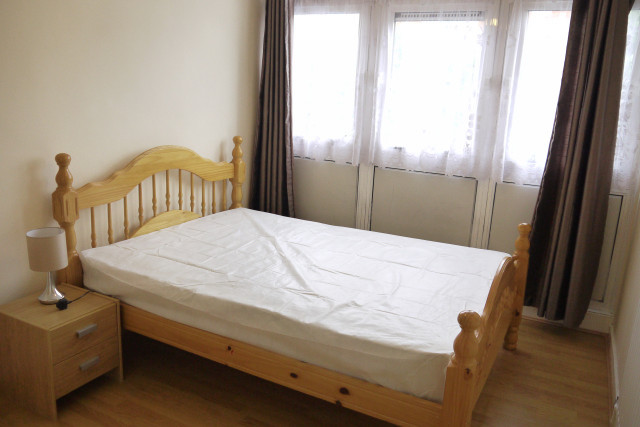  Image of 1 Bedroom Flat Share to rent at London, E1 2PL