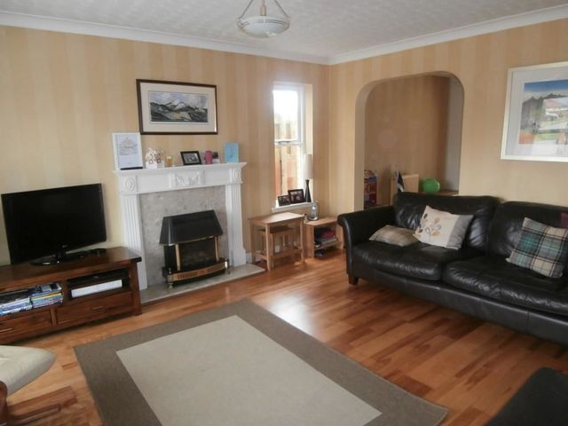  Image of 4 Bedroom Detached to rent at Linlithgow West Lothian West Lothian, EH49 6RL