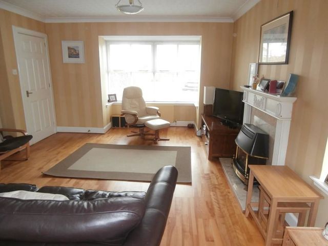  Image of 4 Bedroom Detached to rent at Linlithgow West Lothian West Lothian, EH49 6RL