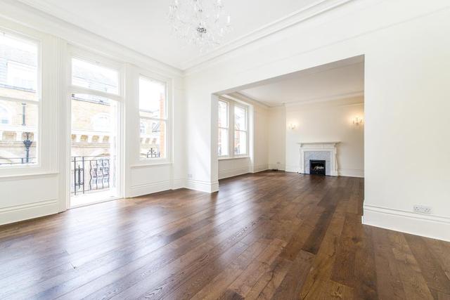  Image of 3 Bedroom Flat to rent at Cardinal Mansions  Carlisle Place, SW1P 1EY