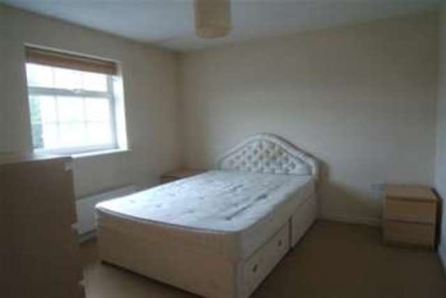  Image of 2 Bedroom Flat to rent at Wakefield, WF1 4SU