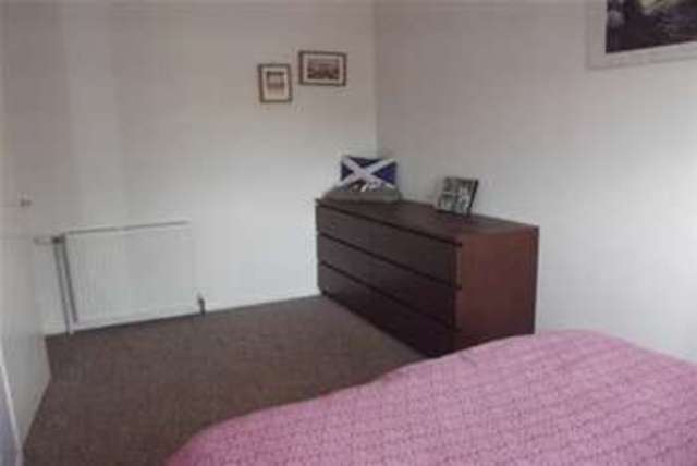  Image of 2 Bedroom Detached to rent at Glasgow, G40 2HB