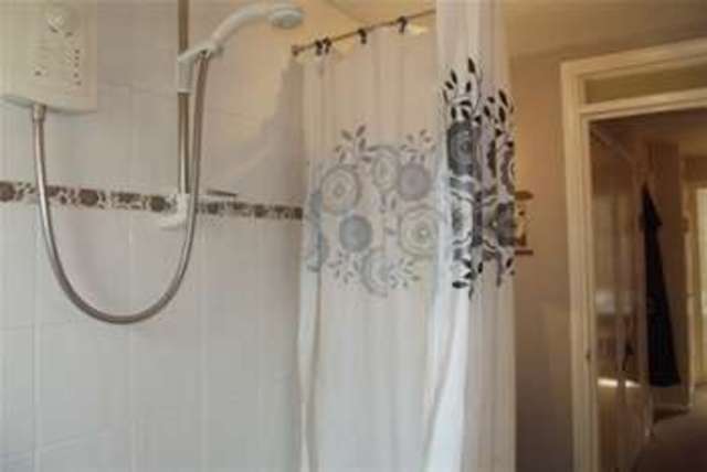  Image of 2 Bedroom Detached to rent at Glasgow, G40 2HB