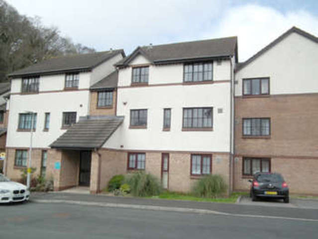  Image of 2 Bedroom Flat for sale at Crabtree Plymouth Crabtree, PL3 6PL