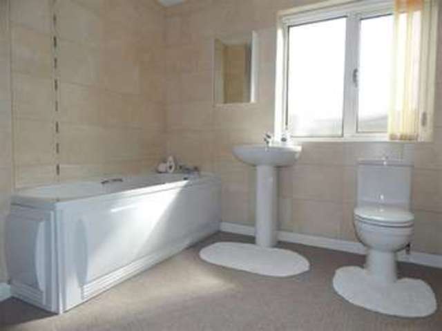  Image of 4 Bedroom Detached for sale at Shepton Mallet, BA4 6RB