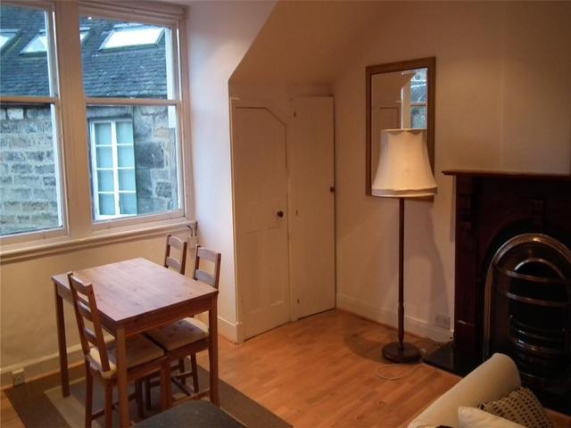  Image of 2 Bedroom Flat to rent at New Town Edinburgh Edinburgh, EH3 6EB