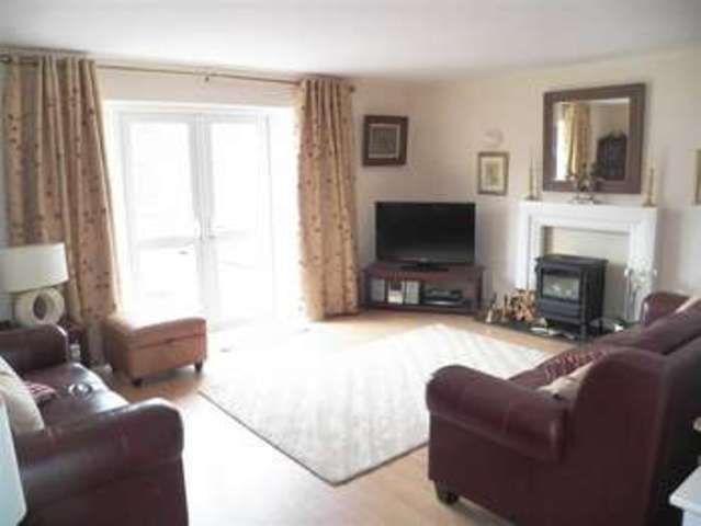  Image of 3 Bedroom Property for sale at Hawthorn Lane Jameston Jameston, SA70 8QT
