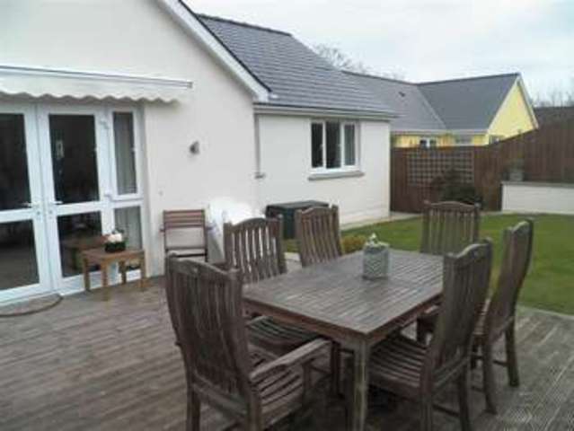  Image of 3 Bedroom Property for sale at Hawthorn Lane Jameston Jameston, SA70 8QT