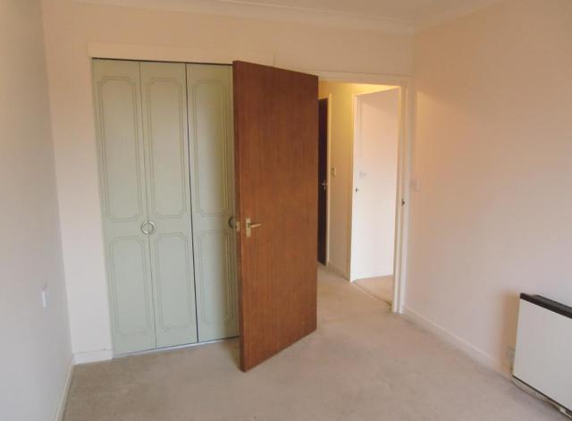  Image of 1 Bedroom Apartment to rent at Homeheather House 128 Beehive Lane Ilford, IG4 5EF