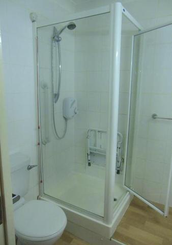  Image of 1 Bedroom Apartment to rent at Homeheather House 128 Beehive Lane Ilford, IG4 5EF