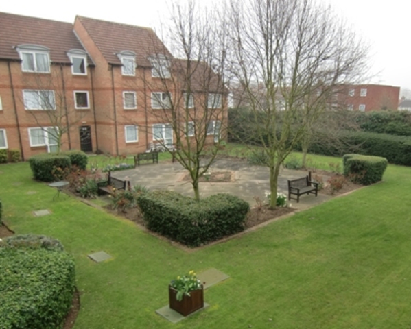  Image of 1 Bedroom Apartment to rent at Homeheather House 128 Beehive Lane Ilford, IG4 5EF