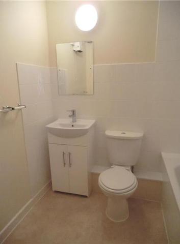  Image of 1 Bedroom Apartment to rent at Homesarum House Wilton Road Salisbury, SP2 7HS