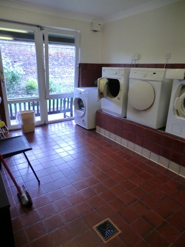  Image of 1 Bedroom Apartment to rent at Homesarum House Wilton Road Salisbury, SP2 7HS